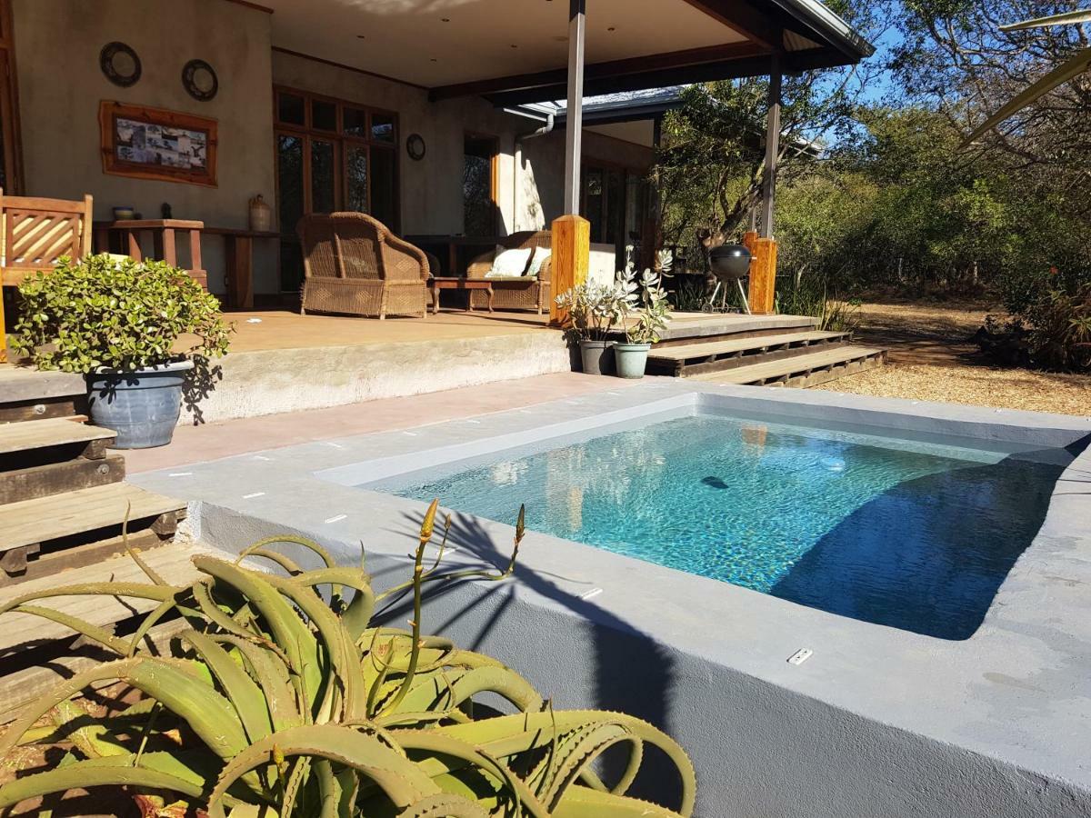 Chumbi Bush House Villa ฮลูฮลูเว ภายนอก รูปภาพ